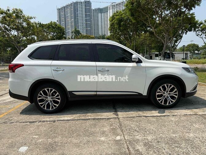 Mitsubishi Outlander 2.0 Trắng sản xuất 2019