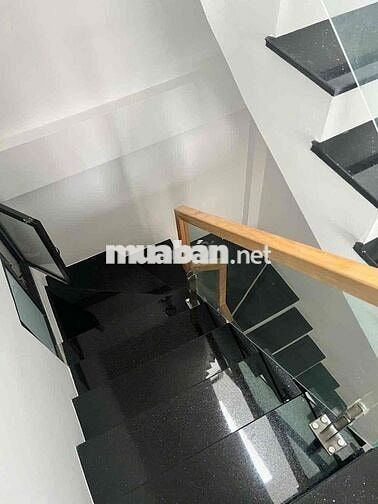 Bán nhà 5 tầng lô góc Nguyễn Đạo An, Phú Diễn
