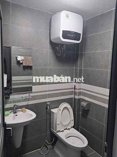 Ô tô đỗ cổng phố Minh Khai nhà đẹp 2 thoáng nông 40m2 x5T giá 7.9 tỷ s