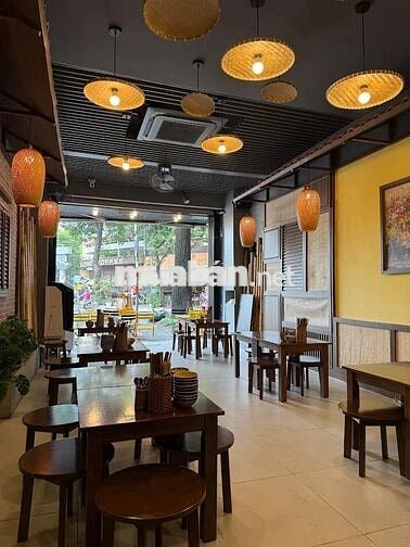 GÓC 2 MẶT TIỀN  TRUNG TÂM  QUẬN 1 -DIỆN TÍCH LÊN TỚI 300m2