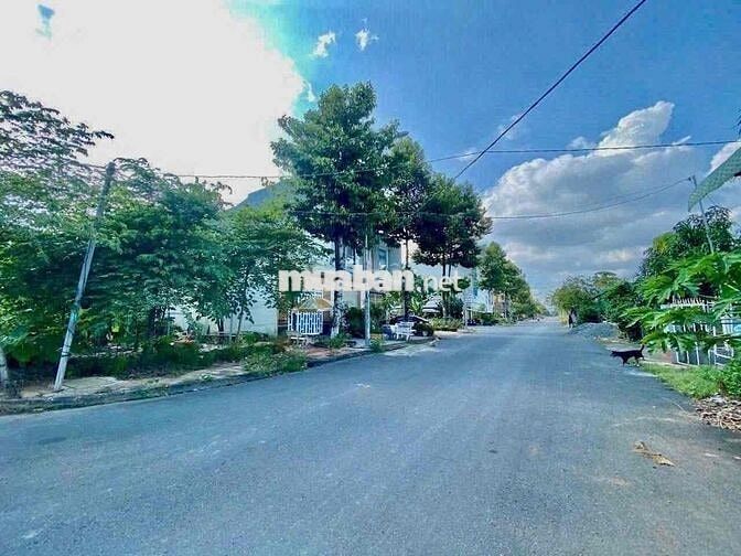 NHÀ CHO THUÊ: TRỆT 2 LẦU RỘNG ĐẸP  - CÓ NỘI THẤT - KDC GIÁP NAM LONG