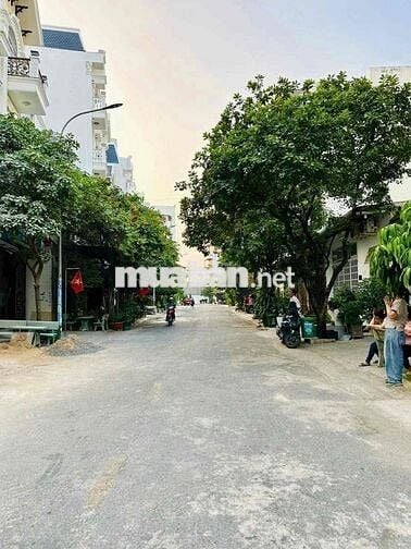 Siêu Phẩm Khu Biệt Thự - 5 Tầng - 5,5 x 15 - Đường 14m - Thang Máy