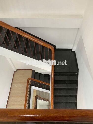 Cho Thuê Mặt Tiền 224 Võ Văn Ngân Thủ Đức 8 Phòng, 4WC, 322m2 Nền