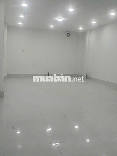 Cho Thuê Mặt Tiền 224 Võ Văn Ngân Thủ Đức 8 Phòng, 4WC, 322m2 Nền