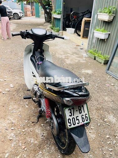 Yamaha Sirius RC Trắng đen