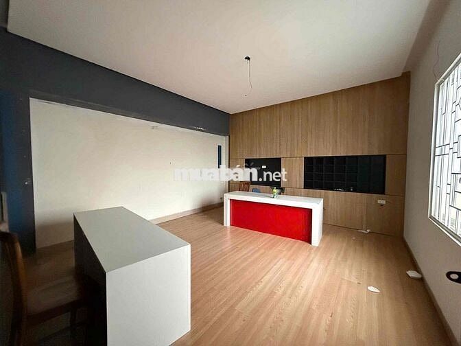 CHO THUÊ NHÀ 4 TẦNG ĐƯỜNG PHAN ĐĂNG LƯU GỒM 8 PHÒNG, CHO THUÊ 5 NĂM