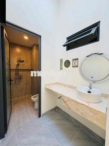 Nhà mới 5x28 hẻm Y wang giá 2290