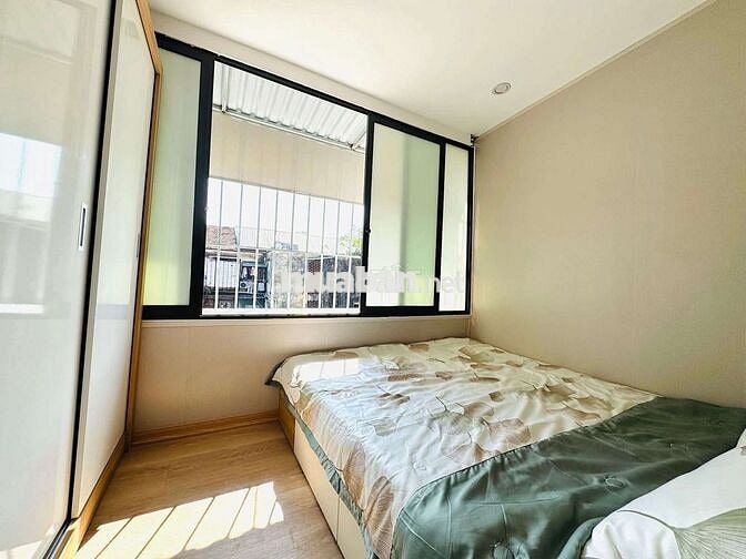 3 tỷ tí Tập thể Quỳnh Mai, Duplex 80m 4 ngủ, mặt phố ô tô đỗ cửa, SĐCC
