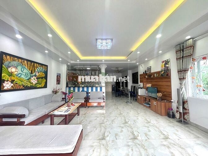 CHO THUÊ NHÀ SÂN VƯỜN 3 TẦNG FULL NỘI THẤT BẮC NHA TRANG