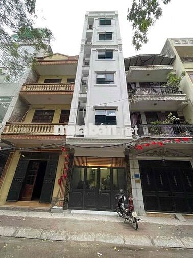 Nhà đẹp phố Nguyễn Đúc Cảnh mới thang máy ở ngay 40m2 x 6T giá 7.8 tỷ