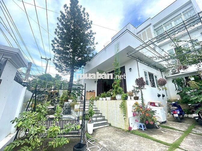 CHO THUÊ NHÀ SÂN VƯỜN 3 TẦNG FULL NỘI THẤT BẮC NHA TRANG