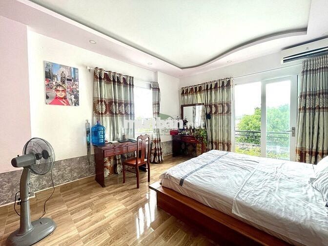 CHO THUÊ NHÀ SÂN VƯỜN 3 TẦNG FULL NỘI THẤT BẮC NHA TRANG