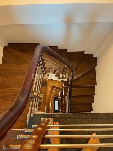 Nhà đẹp long lanh ngõ Trung Kính, giá 29.5 tỷ, 55m2x4T, thang máy, ô t