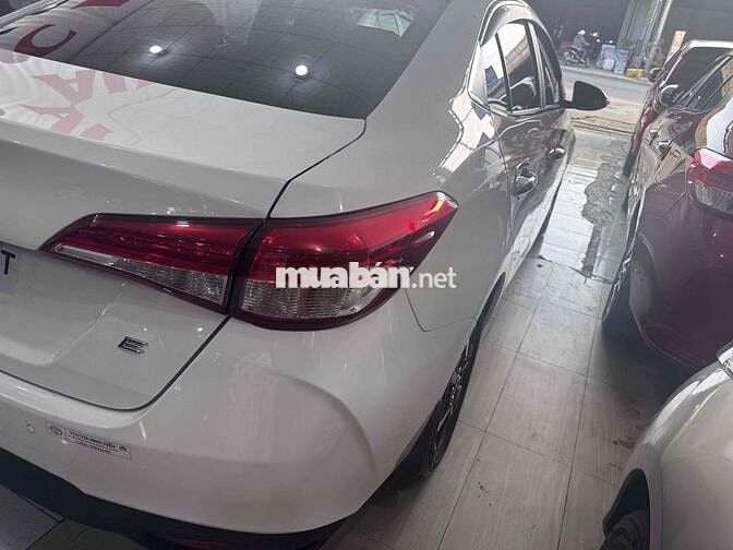 Toyota Vios 5 chỗ Trắng