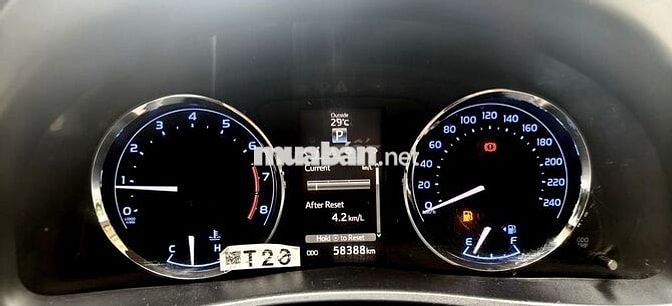 Bán rẻ Toyota Corolla Altis Sport 2020 bản Full G