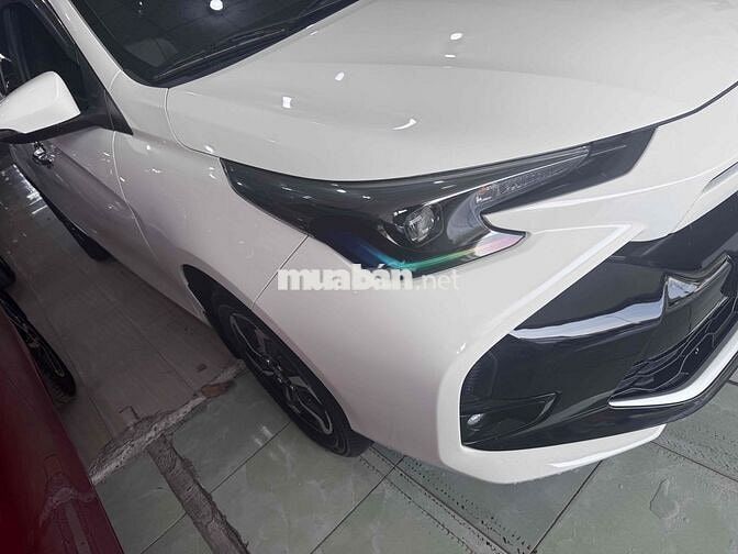 Toyota Vios 5 chỗ Trắng