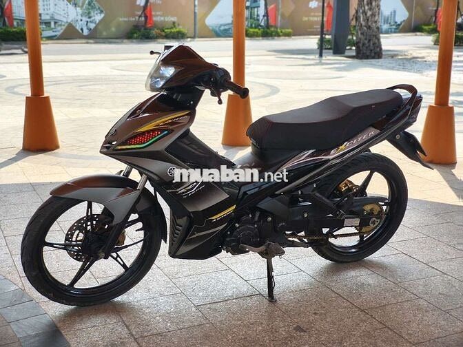 exciter 135 xún áo cần bán hoạc gl xe khác