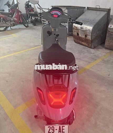 Piaggio Vespa Sprint Abs 150 Xám 9989 km
