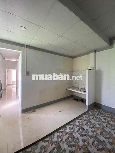 Bán nhà trệt, sân đậu ô tô, gần chợ, tr Mầm Non, tr Trương Vĩnh K
