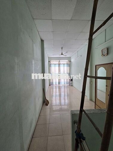Nhà cho thuê nguyên căn hẻm 78/12 gần nhà thờ Xóm Chiếu (Q4 cũ)
