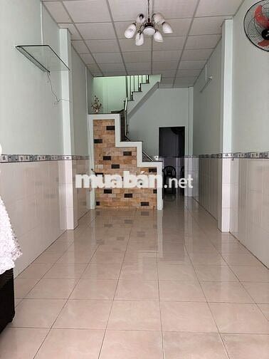 Nhà cho thuê nguyên căn hẻm 78/12 gần nhà thờ Xóm Chiếu (Q4 cũ)