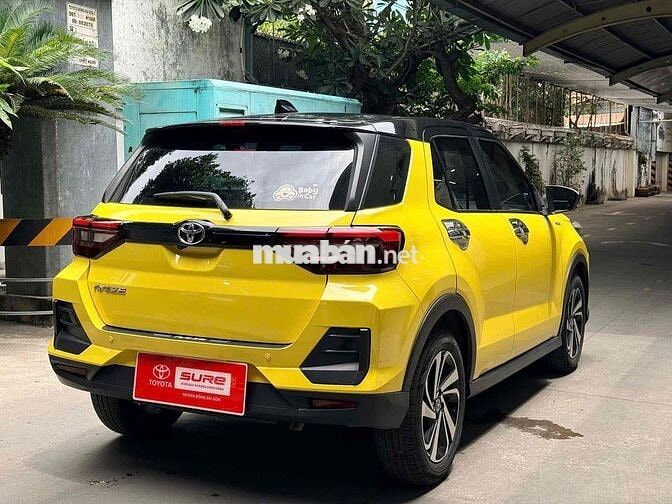 Toyota Raize 2024 Vàng đen 5.814 km, biển TP