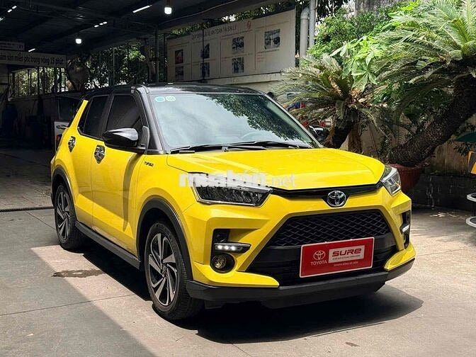 Toyota Raize 2024 Vàng đen 5.814 km, biển TP