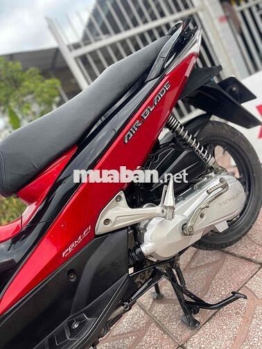 Honda Air Blade 2012 Đỏ đen biển 95 chính chủ