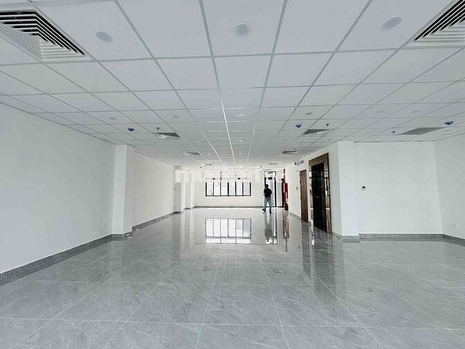 CHO THUÊ BUILDING MẶT TIỀN 10M – SƯ VẠN HẠNH, Q10