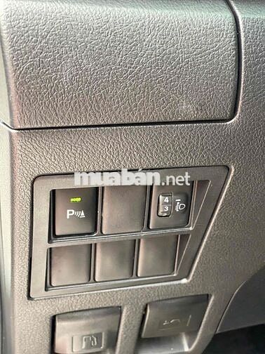 Toyota Fortuner 2.7L TRD sx 2019 màu trắng