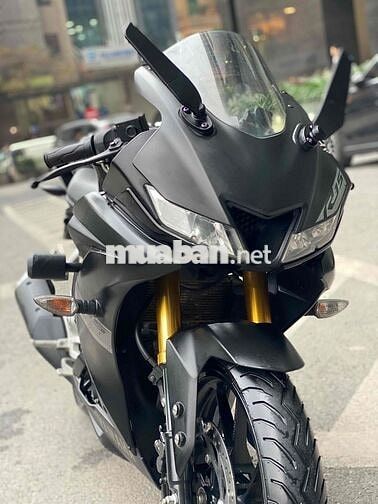 Yamaha R15 2023 màu Đen