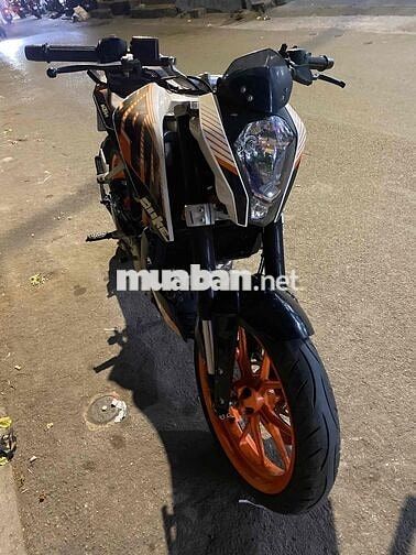 KTM duke 390