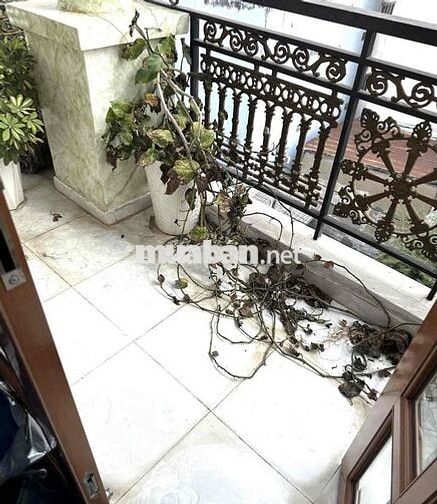 NHÀ LÀM CHDV 15PN 11WC CHO KÝ 10 NĂM - 40TR/THÁNG