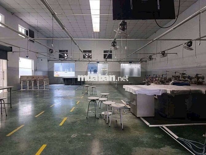 xưởng cho thuê giáp bà điểm hóc môn