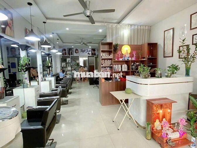 Mẹ em cần bán gấp nhà gần chợ Qui Đức, Giá 960Tr