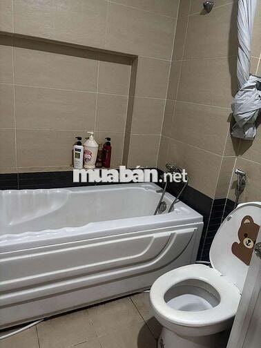 Pass Phòng studio ngày chân cầu Kiệu qua Quận 1
