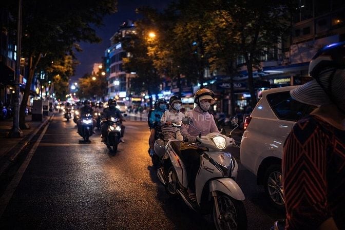 33 Tỷ -Bán gấp nhà MT đường Calmett, P. Bến Thành Quận 1, DT 4 x 18,5m