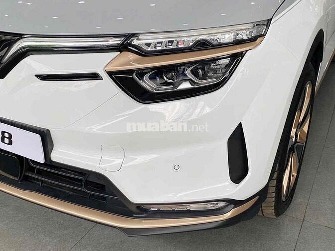 Xe điện Vinfast VF8 Plus 2025 Trắng