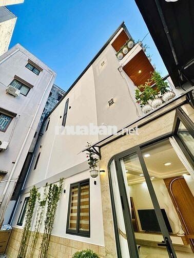 Chính chủ bán nhà mới 3 tầng ngay chợ Bà Chiểu p1 BT