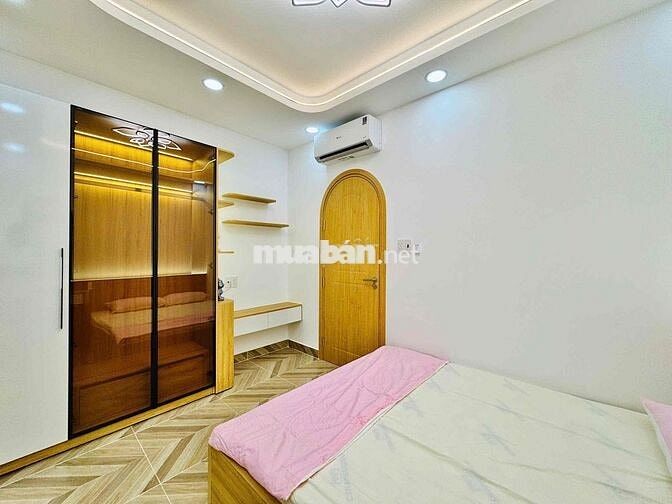Chính chủ bán nhà mới 3 tầng ngay chợ Bà Chiểu p1 BT
