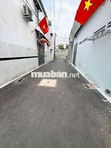 em cần bán gấp căn nhà hiên trạng đang tốt - vô là ở