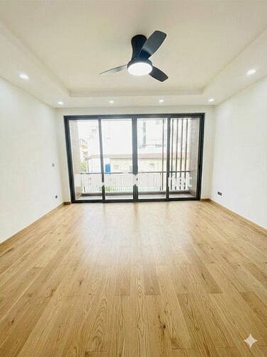 NHÀ ĐẸP KHU K300 - 120C Nguyễn Minh Hoàng P.12 Q.TB - 6 x 20m 4 tầng
