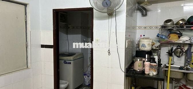 Cho Thuê Phòng ngay Đông Hồ, quận Tân Bình, máy lạnh, đậu xe