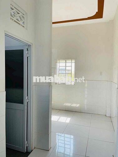 Nhà 1 Lầu 4 x 10m Ngay Ngã Ba Tân Kim Vào 250m. Sổ Hồng Riêng
