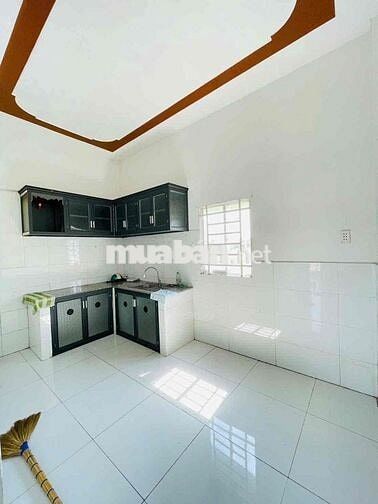 Nhà 1 Lầu 4 x 10m Ngay Ngã Ba Tân Kim Vào 250m. Sổ Hồng Riêng