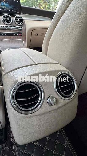 Siêu phẩm GLC200 4matic 8/2023 siêu mới nhìn là mê