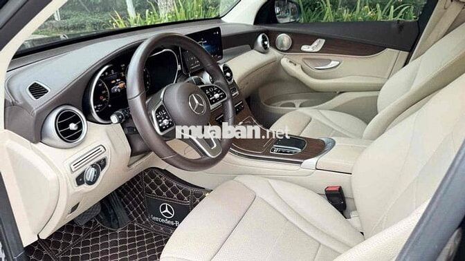 Siêu phẩm GLC200 4matic 8/2023 siêu mới nhìn là mê