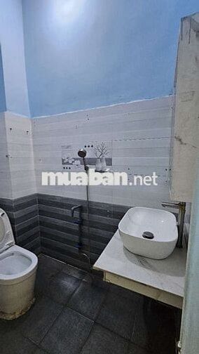 LIÊN ẤP 123 4,5tr 4x8m Lầu 2pn Chủ sơn mới