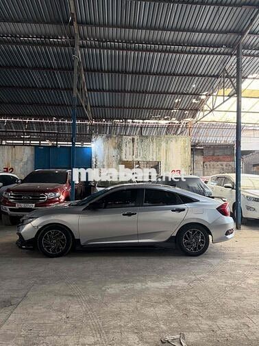Honda Civic 2019 1.8E 73.000 km Bạc