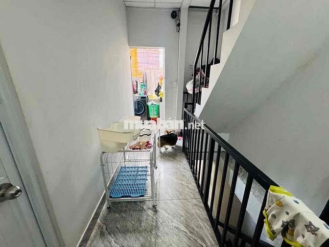 HXH NGUYỄN CỬU VÂN. NGANG HIẾM 5,3M. GẦN THỊ NGHÈ. CHO THUÊ 30TR/TH